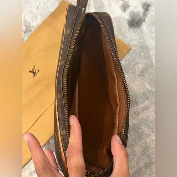 Authentic LOUIS VUITTON Marly Dragonne wristlet in Monogram PM - Picture 10 of 12